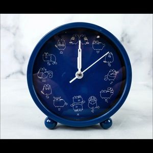 Pusheen Alarm Clock